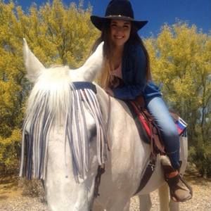 Meet your Posher, Devin